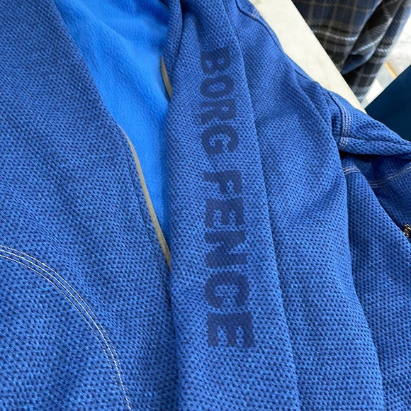 Elevate Light Jacket - Picture 10 of 14